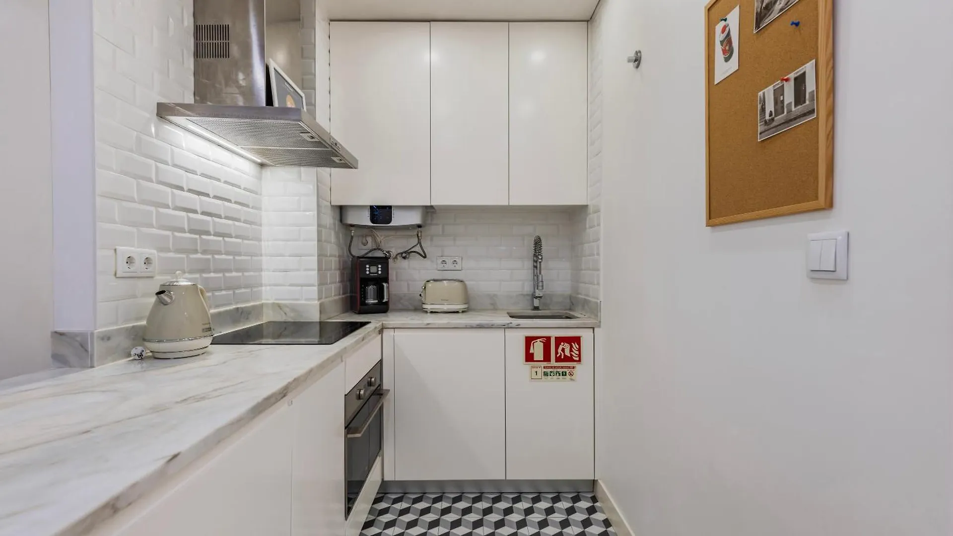 Modern Apartment In Bairro Alto By Lovelystay Lisbon 0*,  Portugal