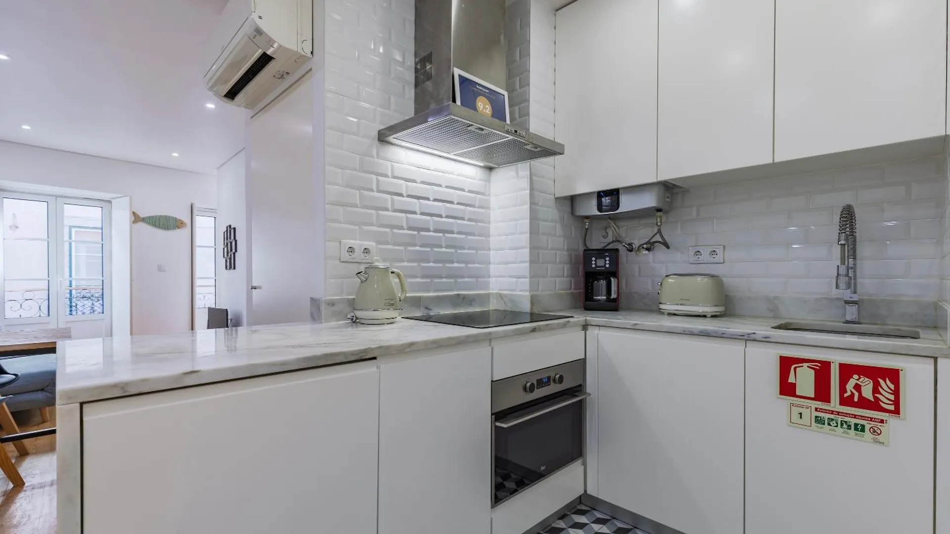 Modern Apartment In Bairro Alto By Lovelystay Lisbon