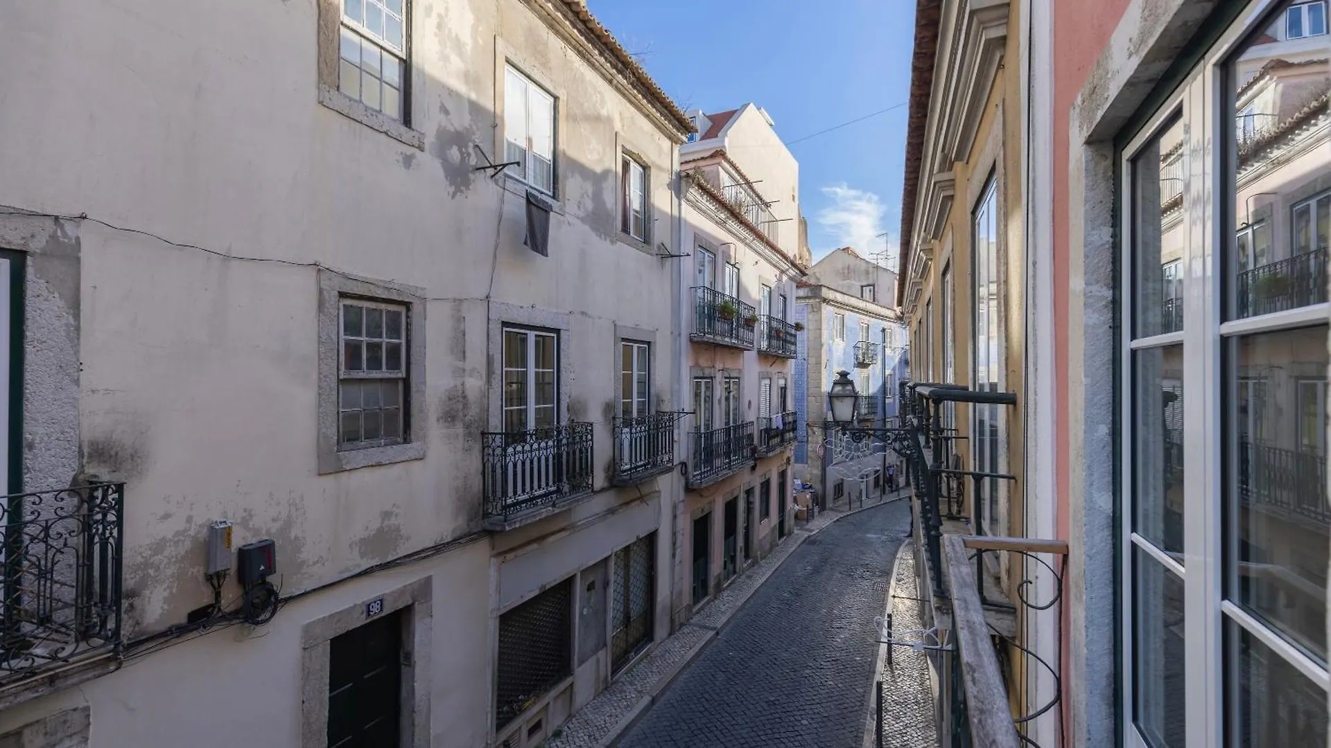 Modern Apartment In Bairro Alto By Lovelystay Lisbon
